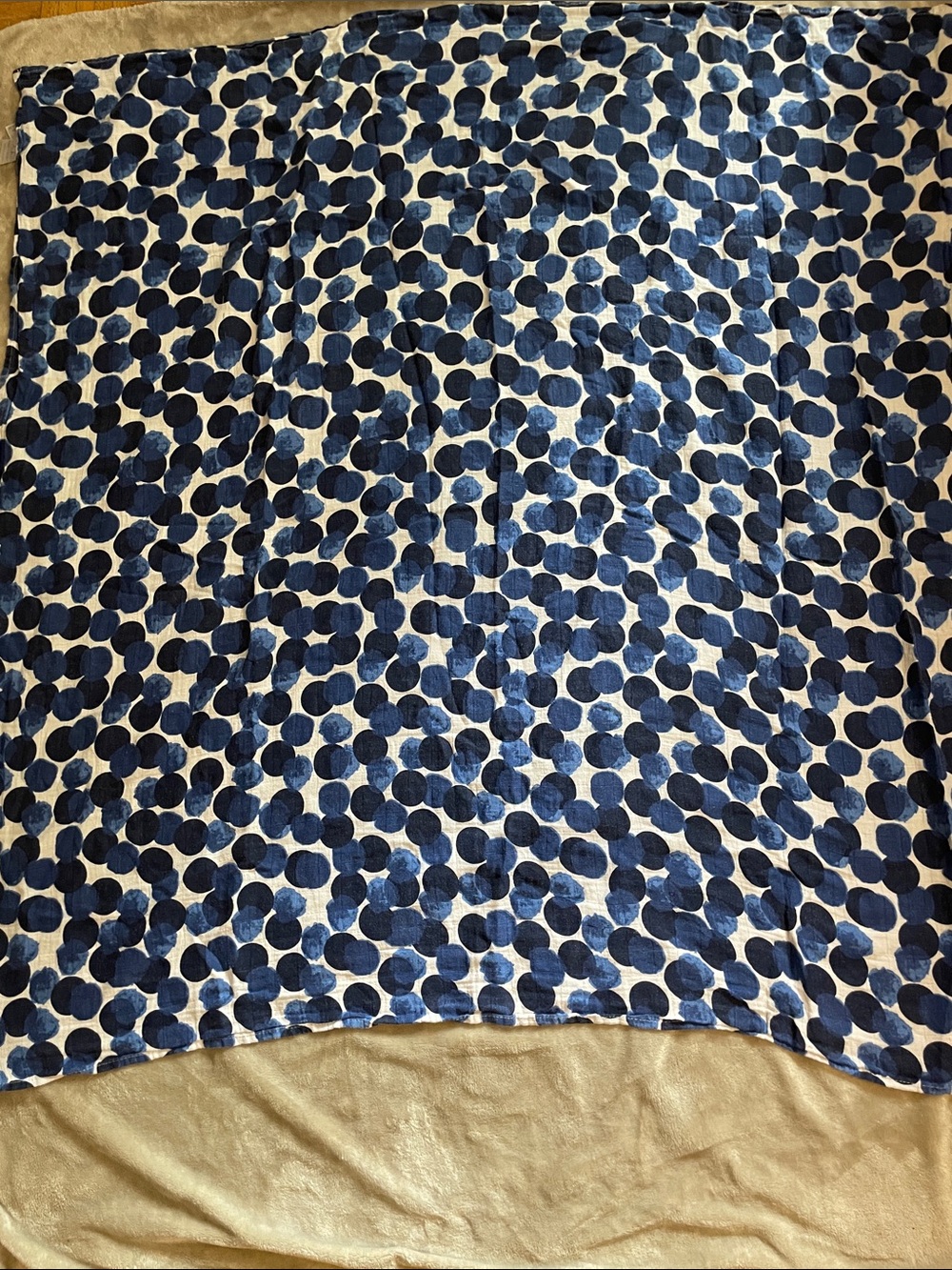 aden + anais 100% Cotton Muslin Swaddle Blanket - Blue Dots